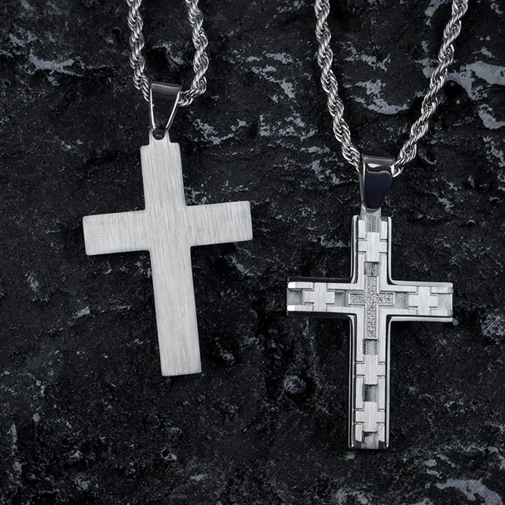 cross pendant necklace 02